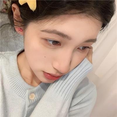 夫妇以上，恋人未满